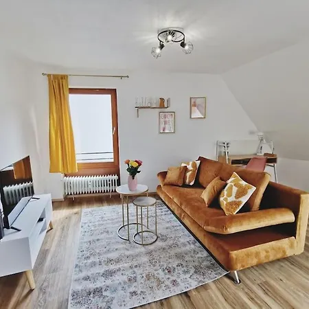 Ticasa Harmony - Zentral-uni-bahnhof-balkon-unique-smarttv *