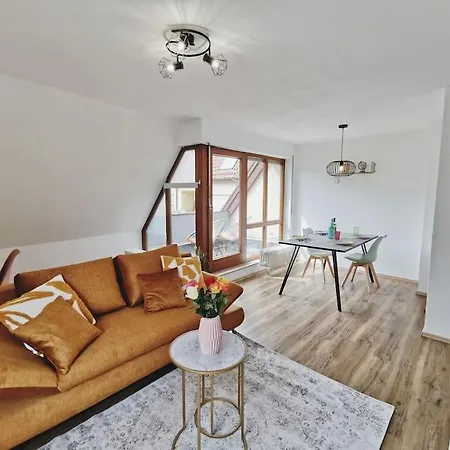 Ticasa Harmony - Zentral-uni-bahnhof-balkon-unique-smarttv * Nurtingen