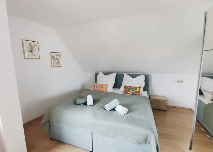 Ticasa Harmony - Zentral-uni-bahnhof-balkon-unique-smarttv *