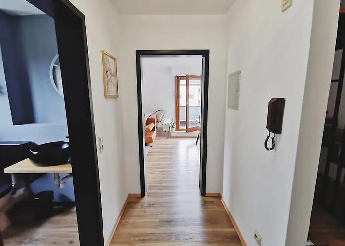 Ticasa Harmony - Zentral-uni-bahnhof-balkon-unique-smarttv